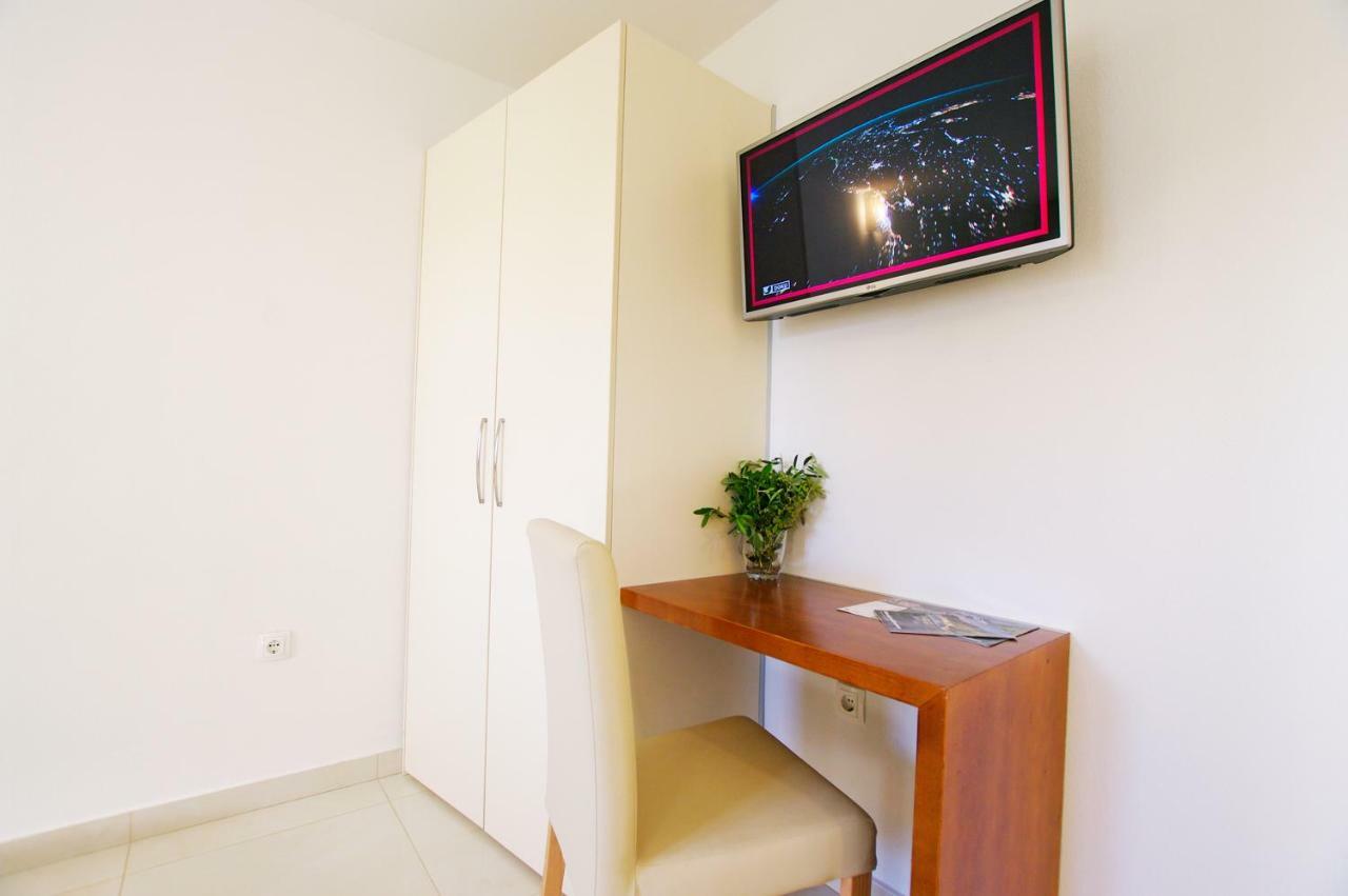Apartman Murter Center 4+1 Id 720 Apartment Exterior photo